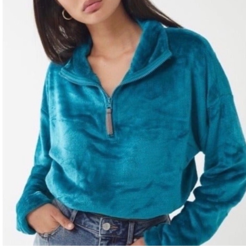 Urban Outfitters teal cropped half-zip fleece jacket